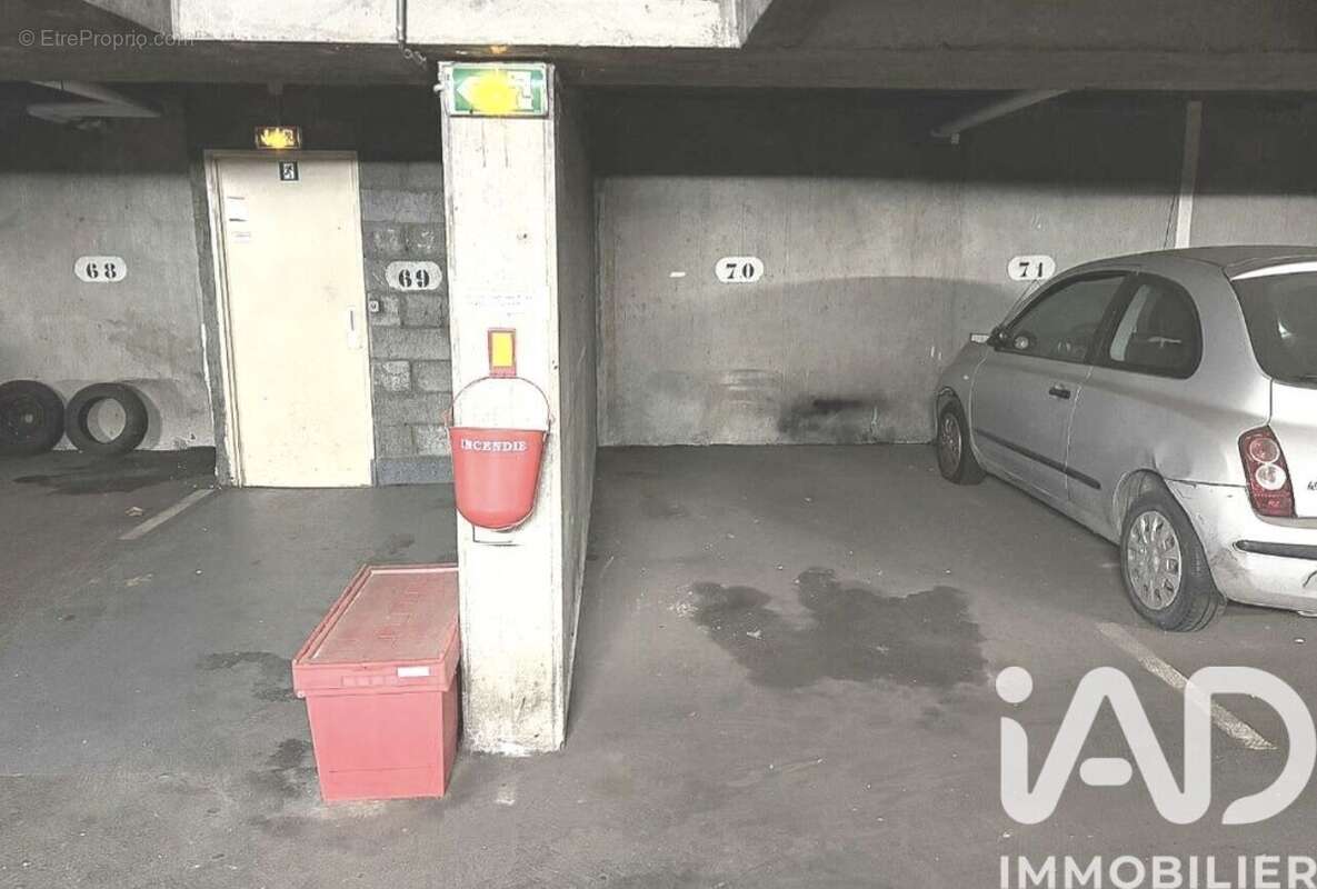 Photo 2 - Parking à IVRY-SUR-SEINE