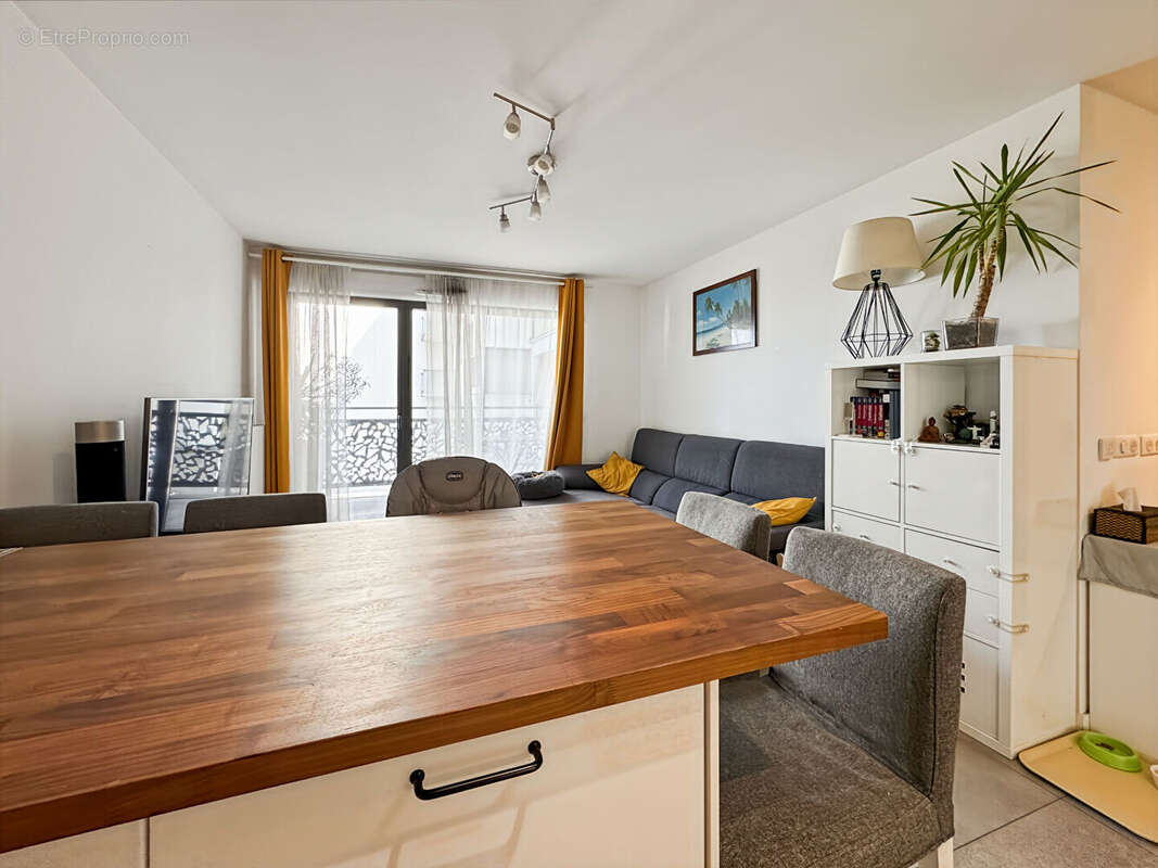 Appartement à ROSNY-SOUS-BOIS