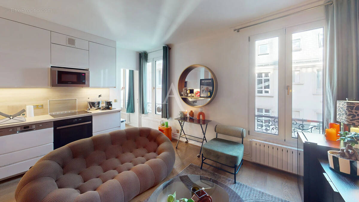 Appartement à PARIS-16E