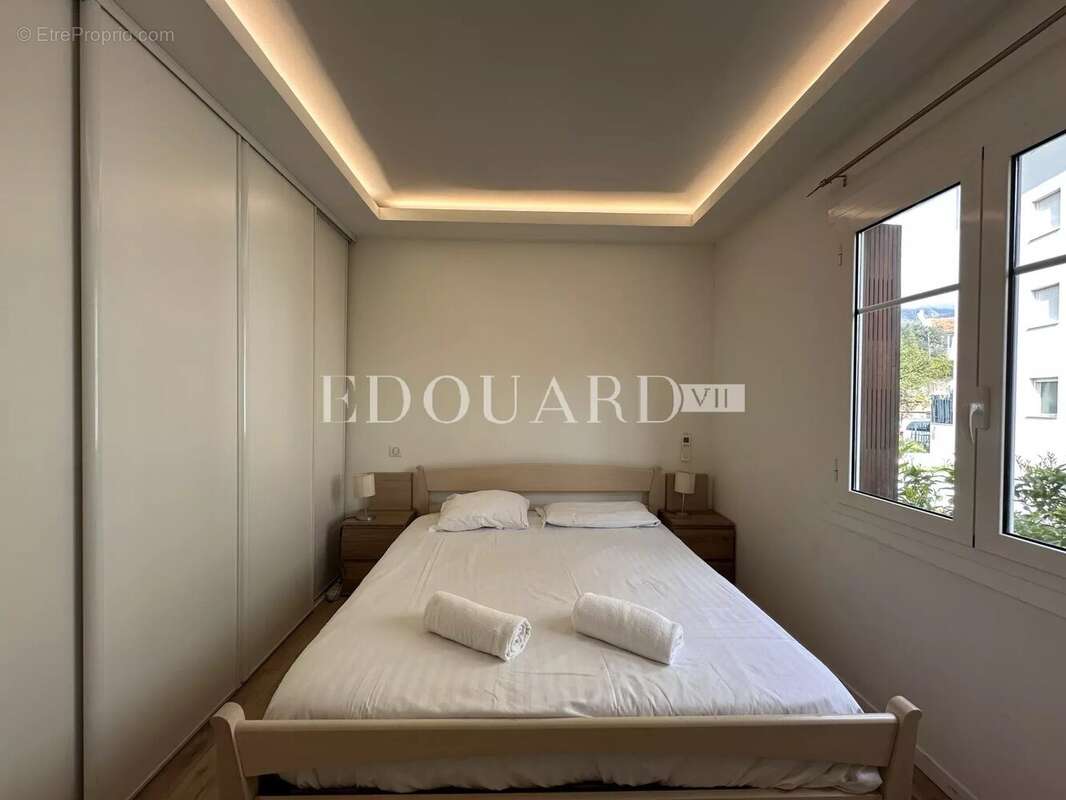 Appartement à ROQUEBRUNE-CAP-MARTIN