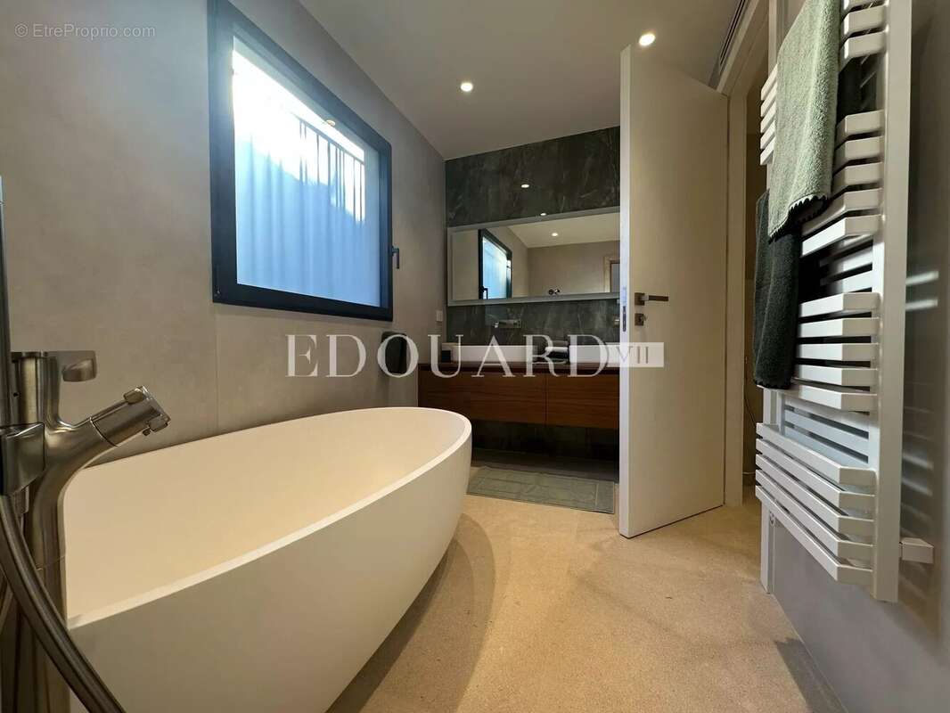 Maison à ROQUEBRUNE-CAP-MARTIN