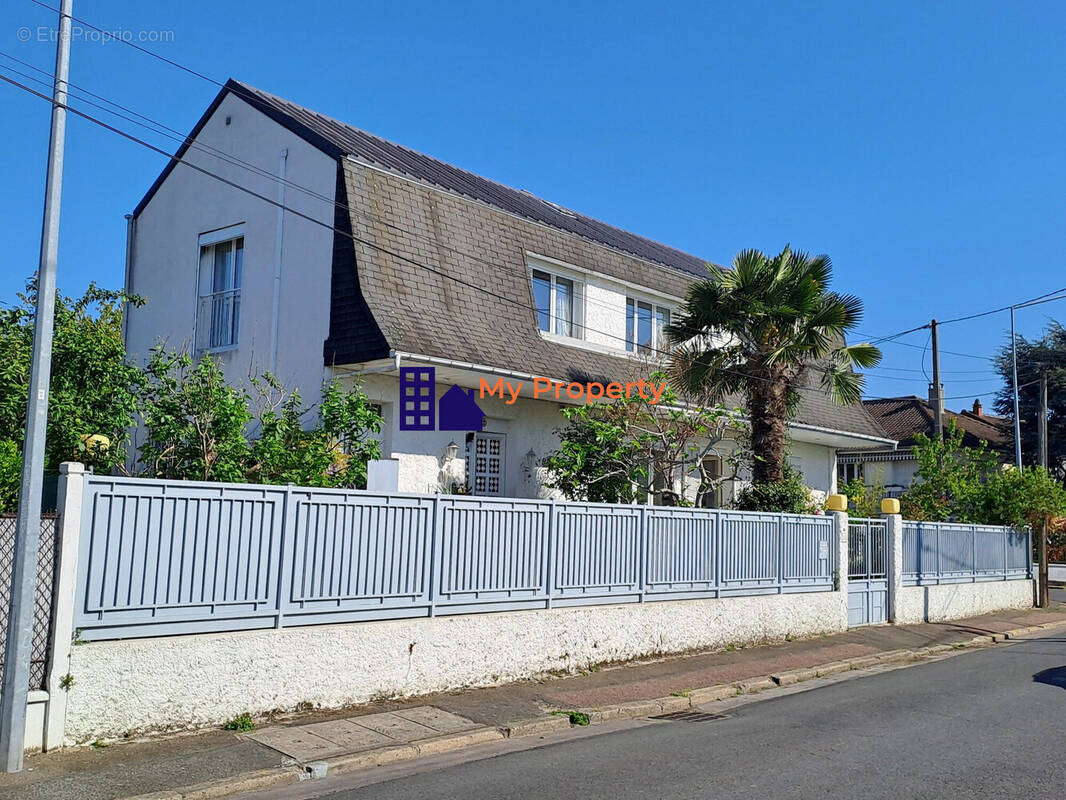 Maison à HOUILLES