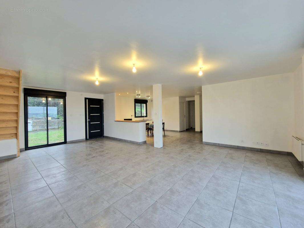 Maison à SIOUVILLE-HAGUE