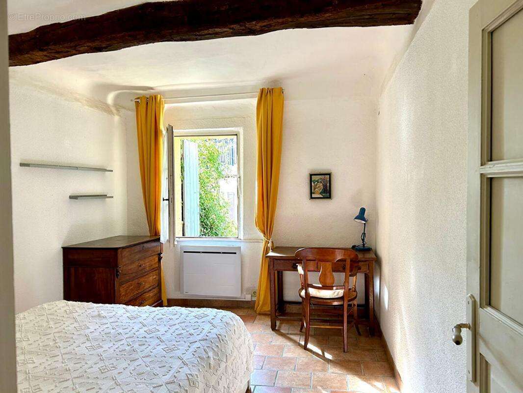 Maison à LE CASTELLET