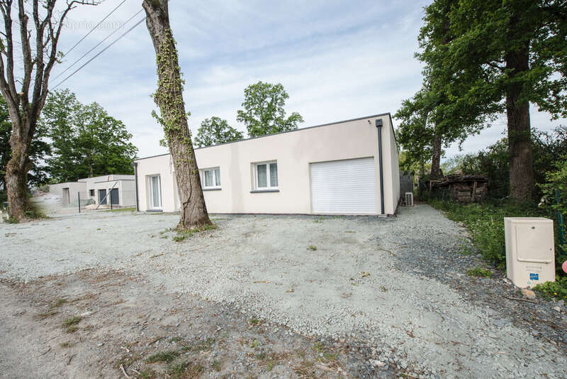 Maison à NOZAY