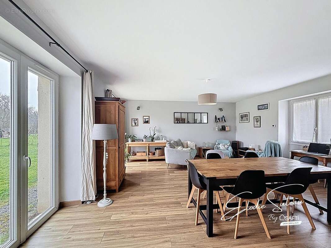 Photo 4 - Maison à SOULAIRE-ET-BOURG