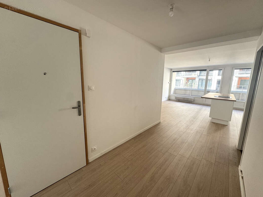 Appartement à SAINT-ETIENNE