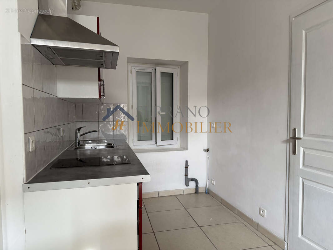 Appartement à CHATEAURENARD