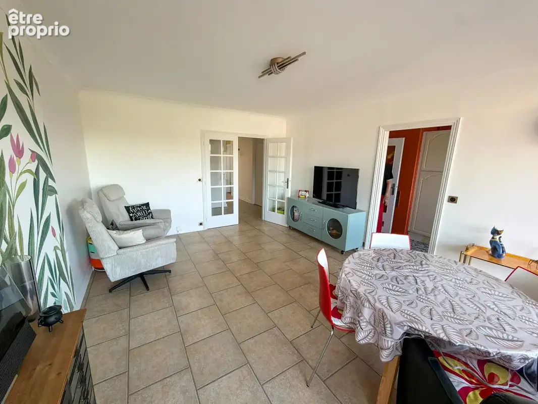 Appartement 3 pièces 70 m² à vendre à Roubaix (59100) - photo 2