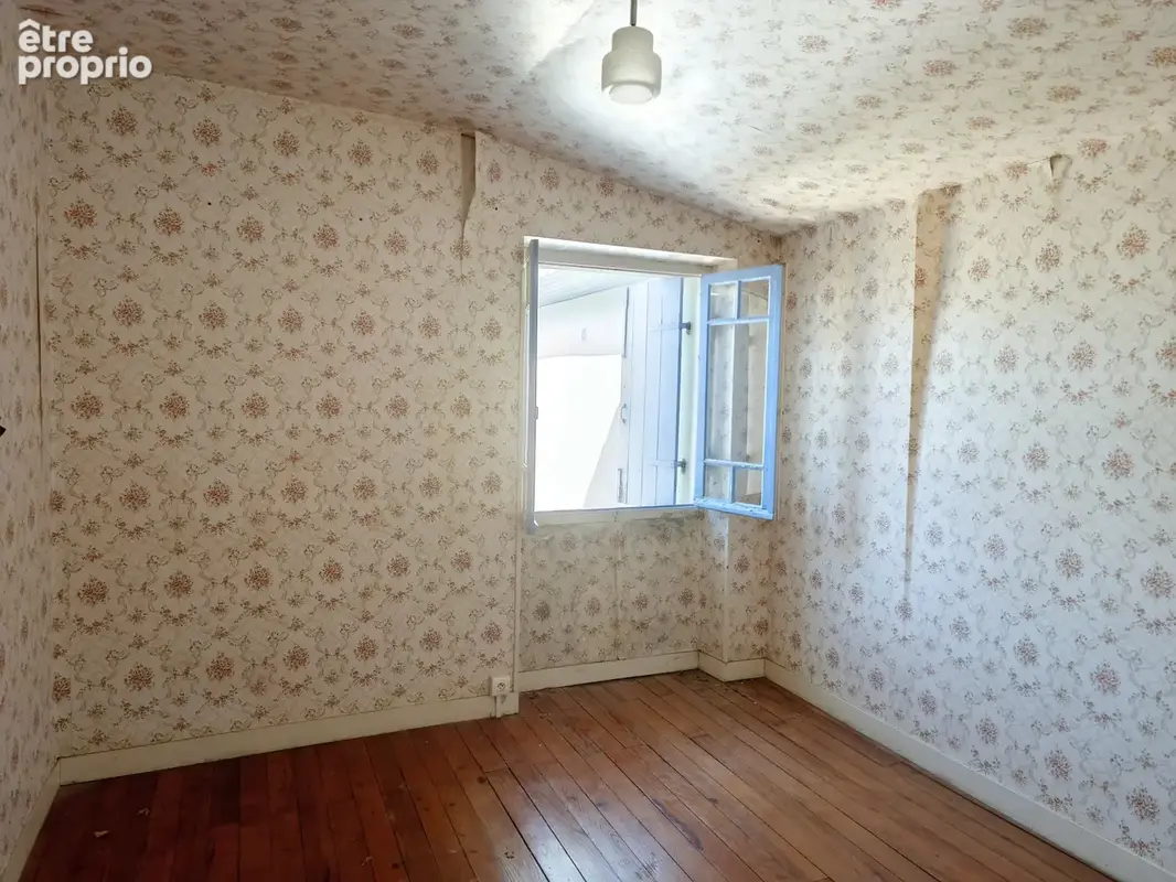 Maison en pierre avec dépendances - photo 11