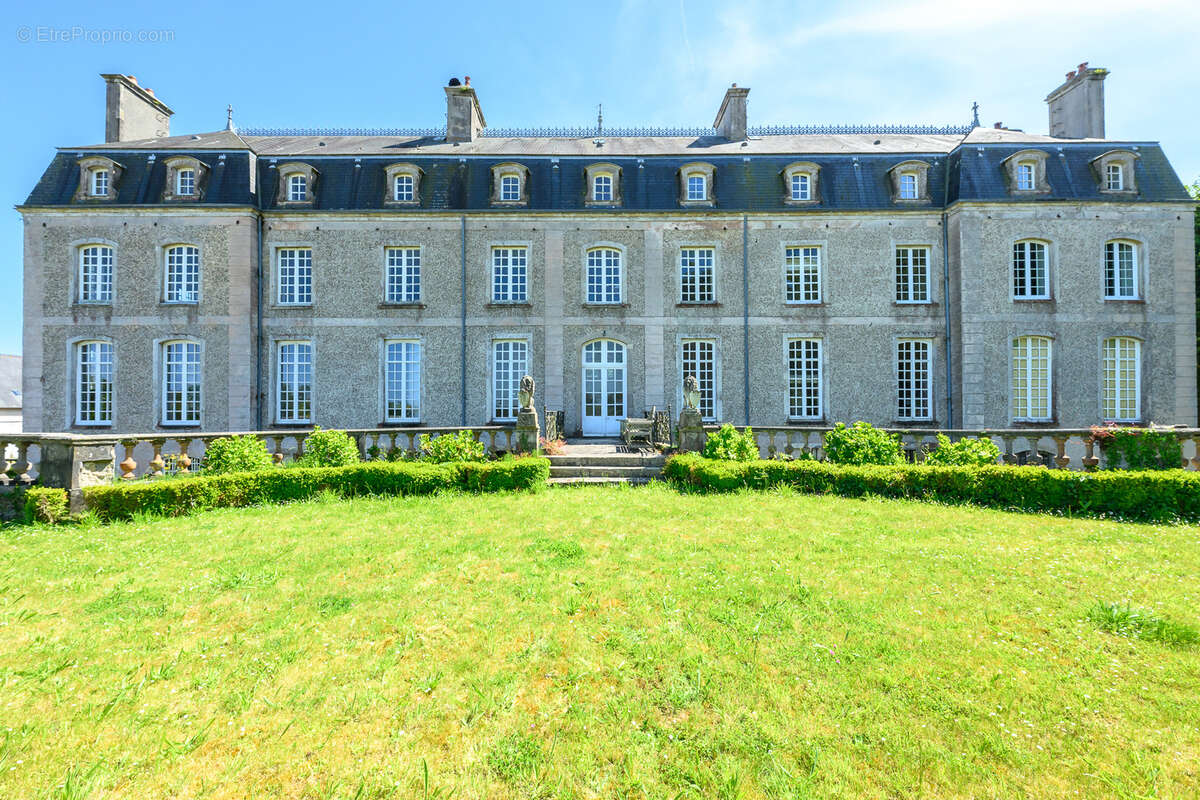Appartement à AUMEVILLE-LESTRE