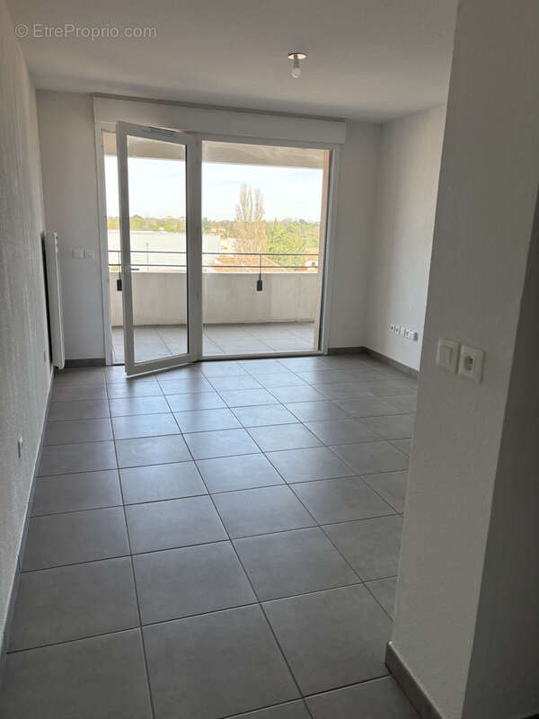 Appartement à LATTES