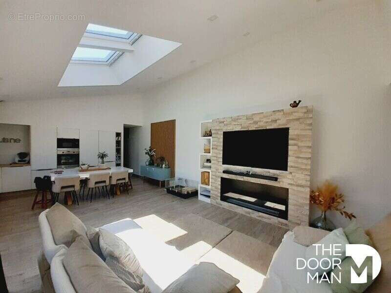 Maison à LE PERRAY-EN-YVELINES