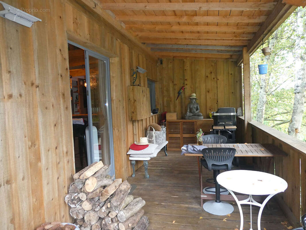 Maison à PONT-L&#039;EVEQUE