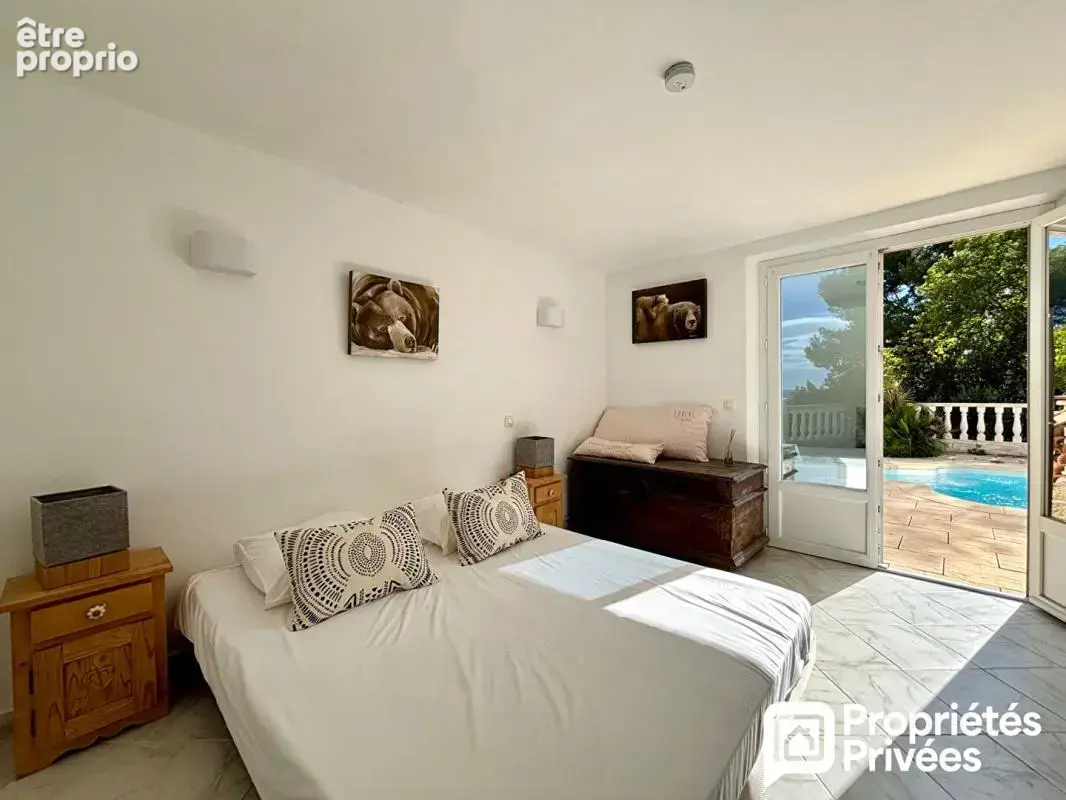 Maison de 4 pièces avec beau jardin, piscine et garage - photo 13