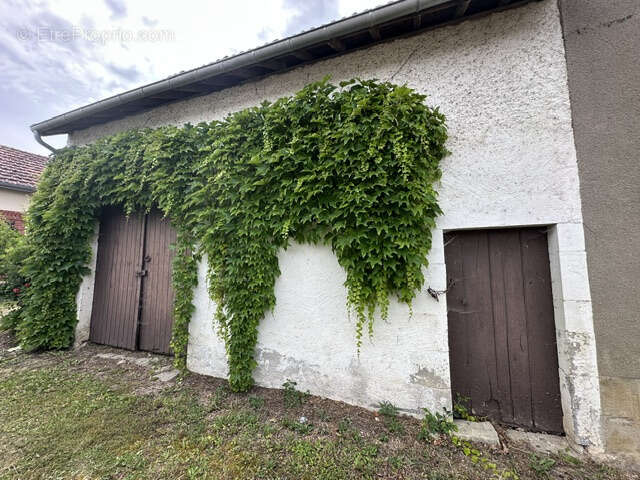 Maison 68 m² à Cervon  - photo 13