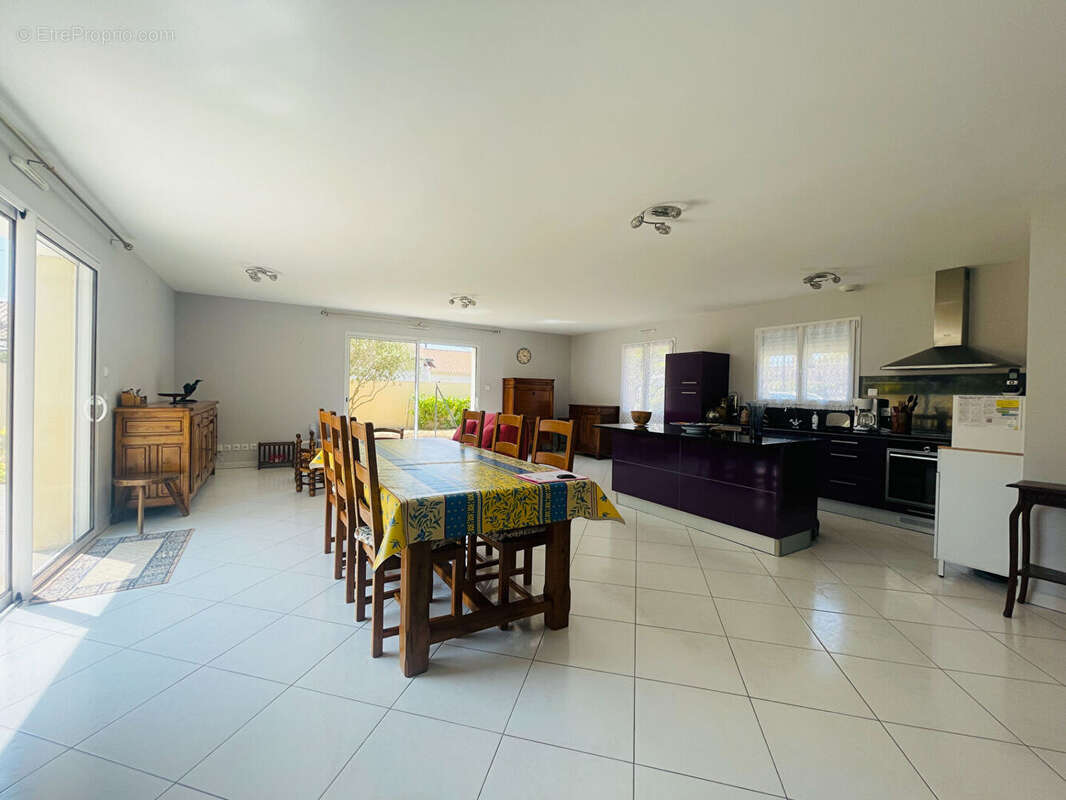 Maison Commequiers 4 pièce(s) 98.96 m2 - photo 2