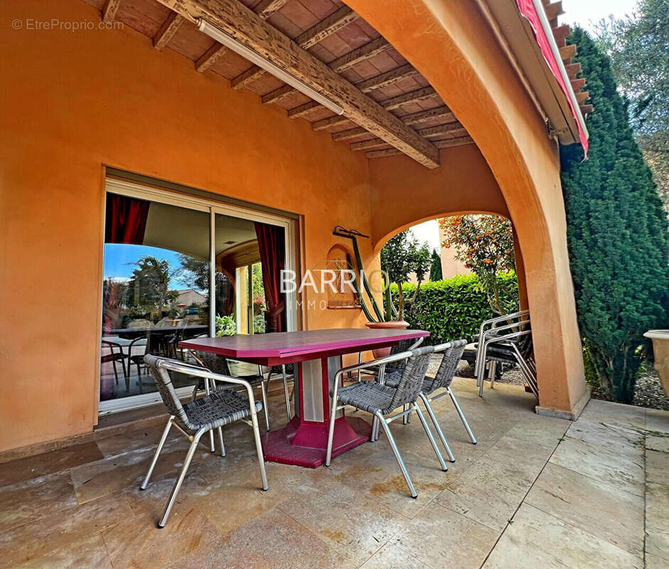 Maison à SAINT-CYPRIEN