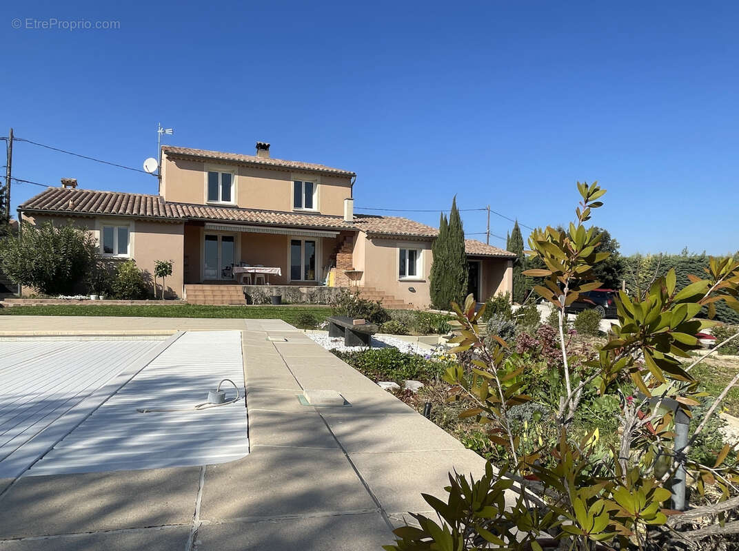 Rasteau / maison 5 pieces / terrain 2.186m2 / piscine / vue - photo 8