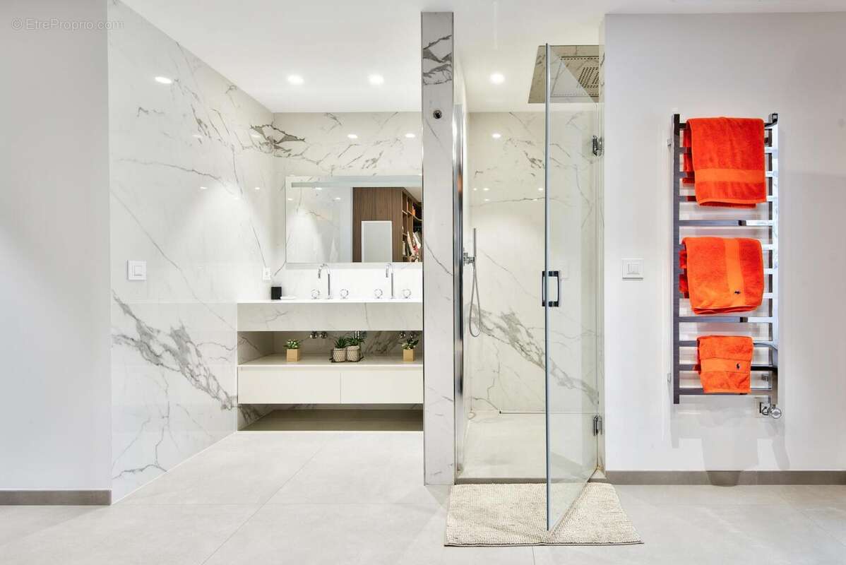 Maison à TOURRETTE-LEVENS