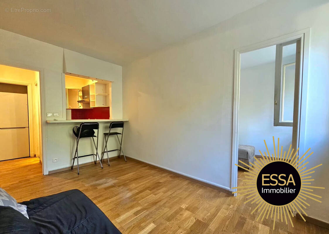 Appartement 31 m² à Versailles  - photo 2