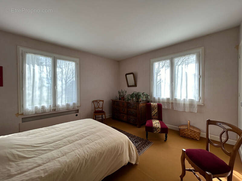 Maison à CHATEAUPONSAC