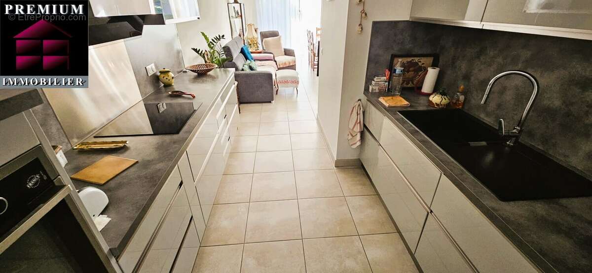 Maison à SAINT-ESTEVE