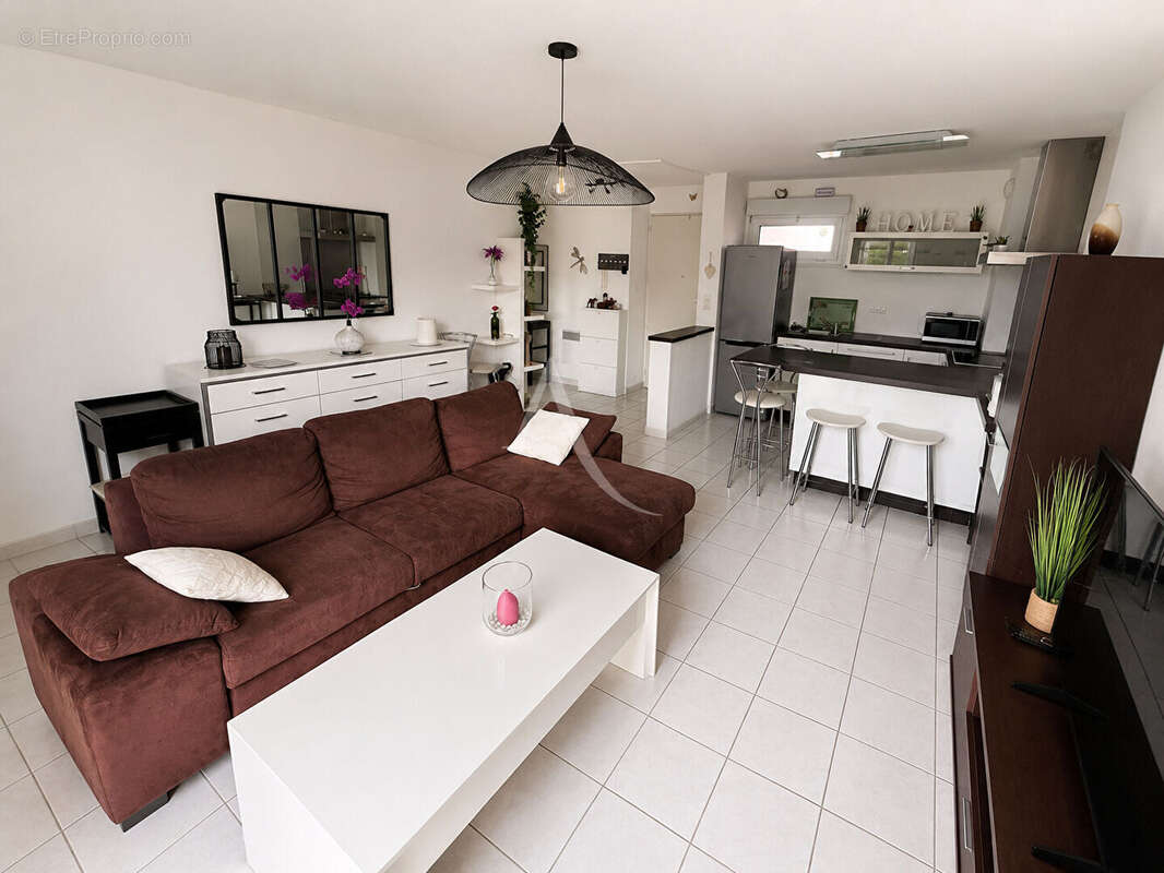 Appartement - Plain-pied - Vauvert - 3 pièces 63.51 m² avec jardin - photo 2