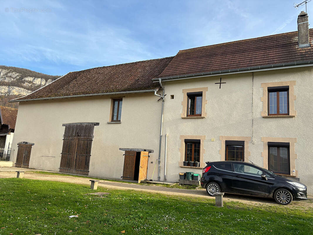 Maison à CHAMPAGNEUX