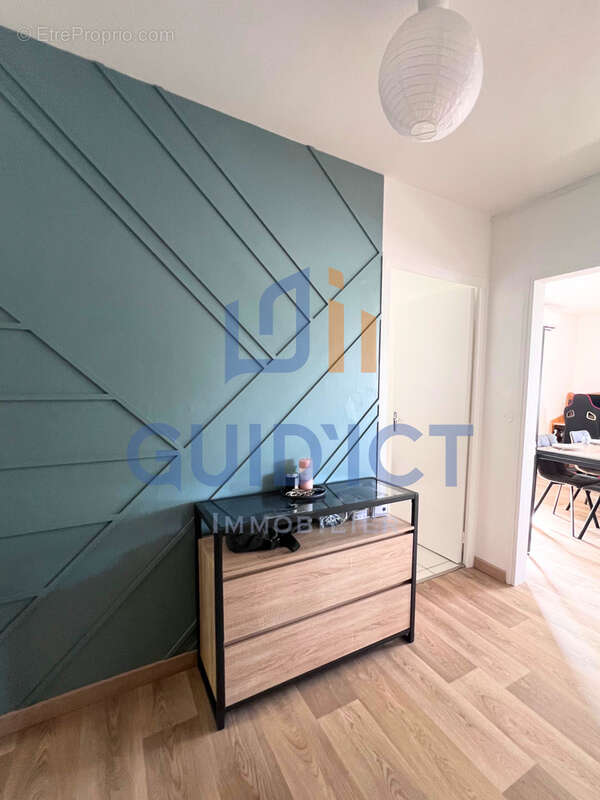 Appartement T4 lumineux entièrement rénové   DPE B   2 balcons   Parking privatif sécurisé - photo 7