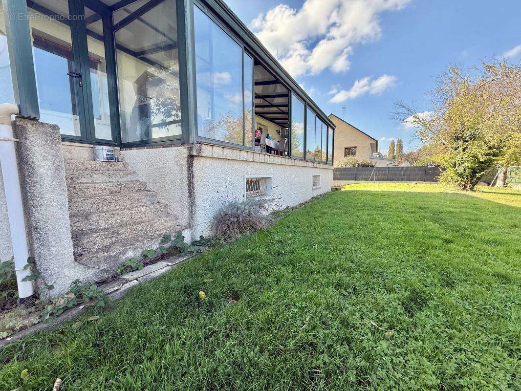 Maison à LAMARCHE-SUR-SAONE