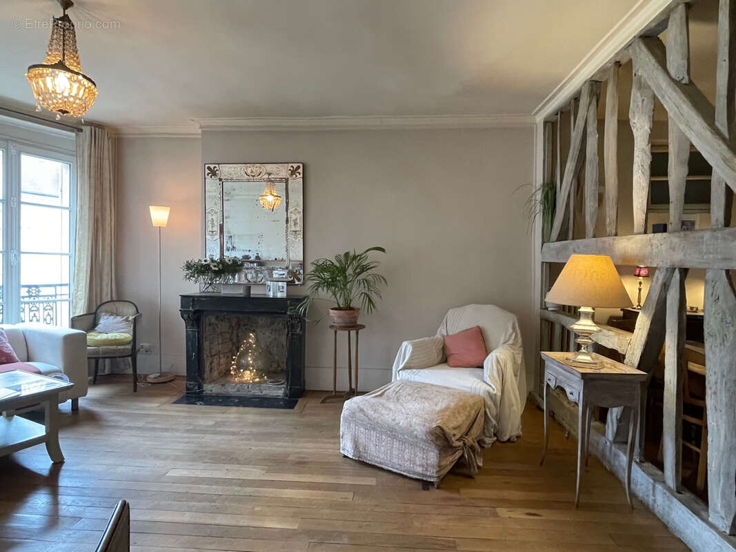 Appartement à VERSAILLES