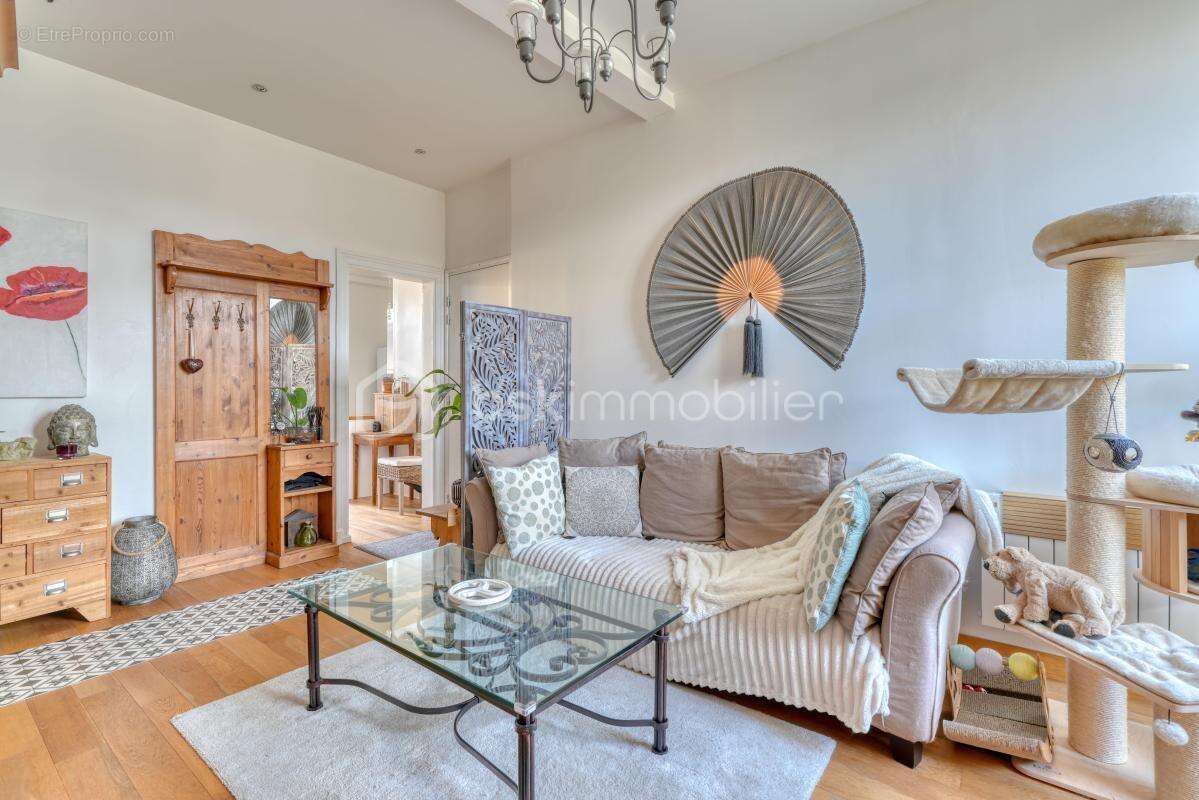 Appartement à CHARLY