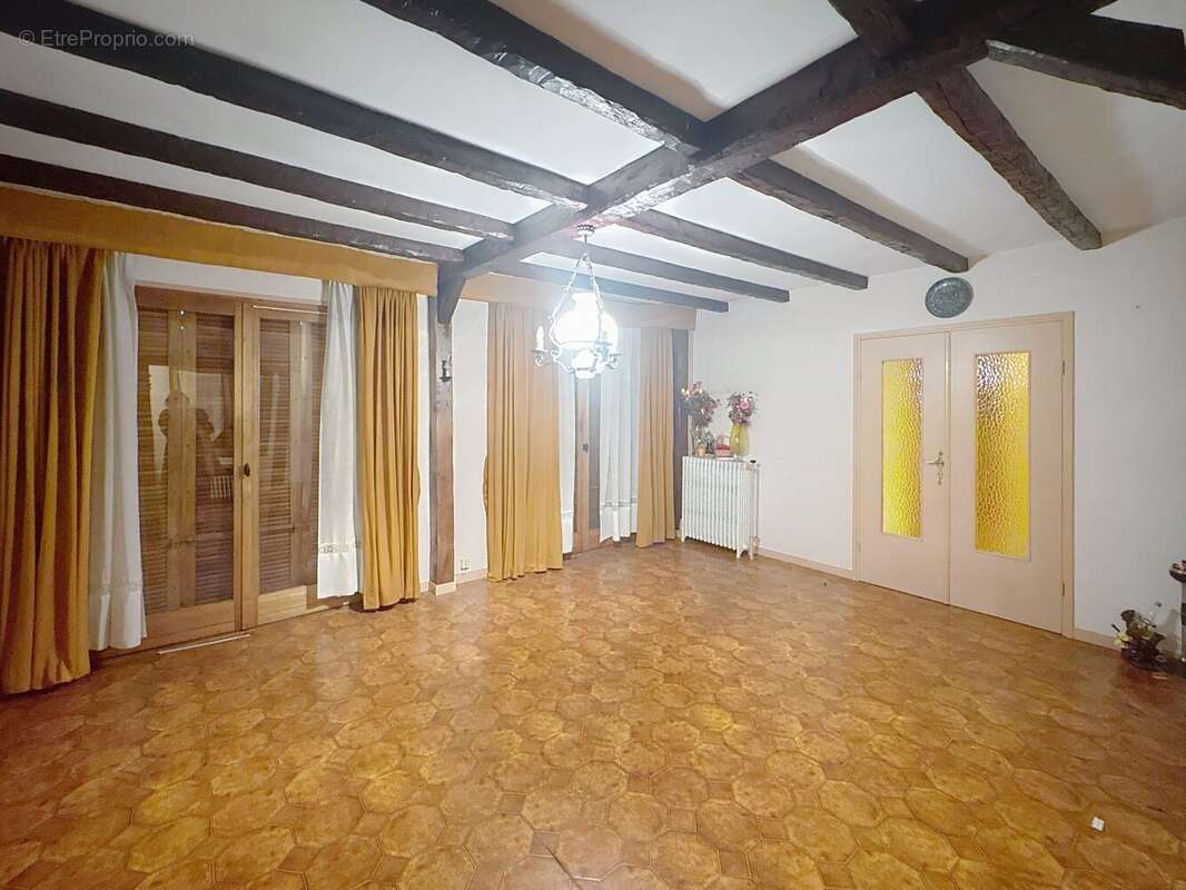 Maison à L'HAY-LES-ROSES