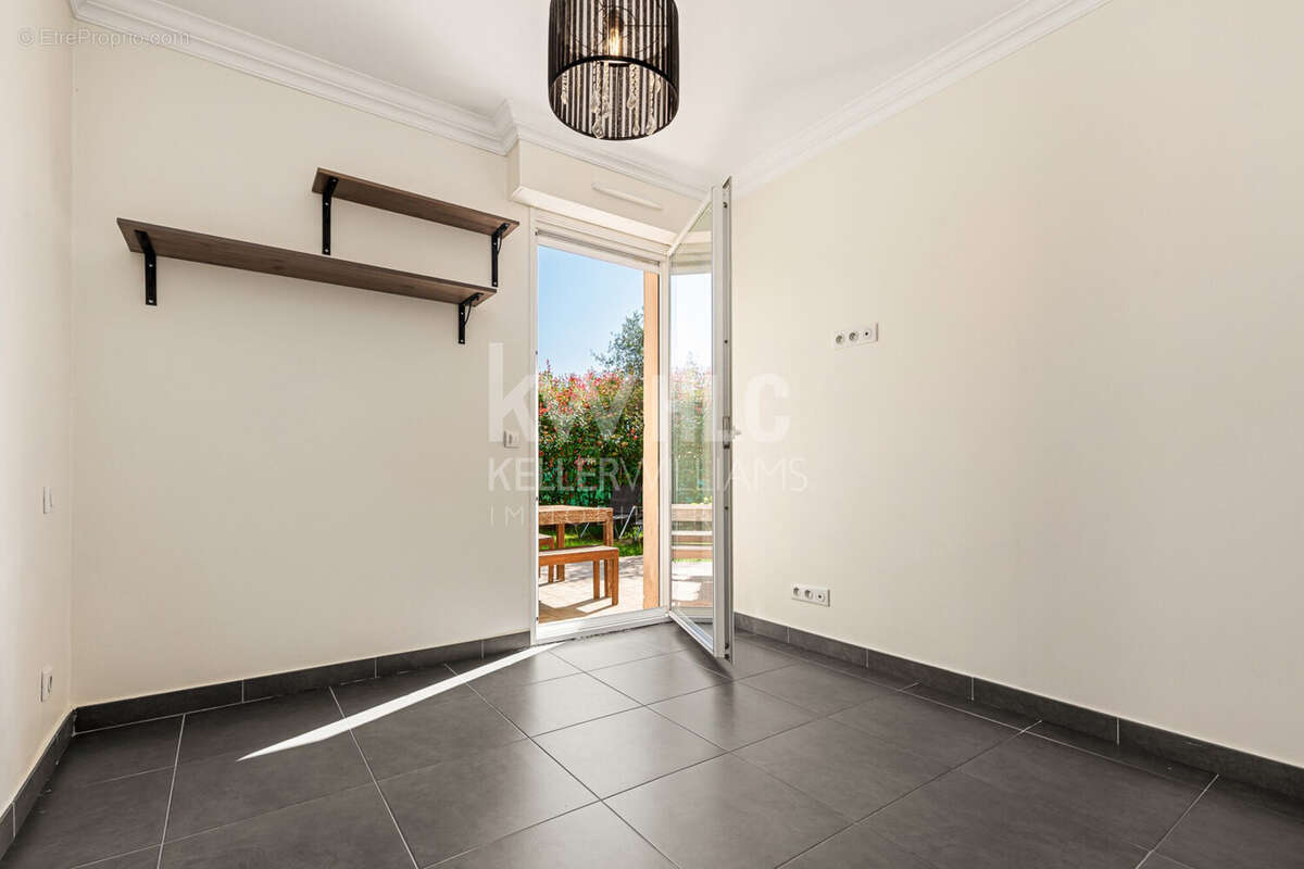 Appartement 43 m² à Mandelieu-La-Napoule  - photo 8