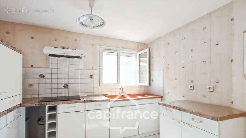 Maison à LA CROIX-BLANCHE