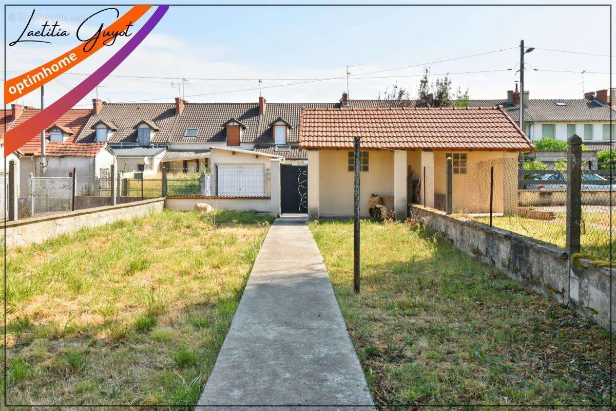 Maison rénovée 2 chambres avec jardin – Noyant-d’Allier - photo 3
