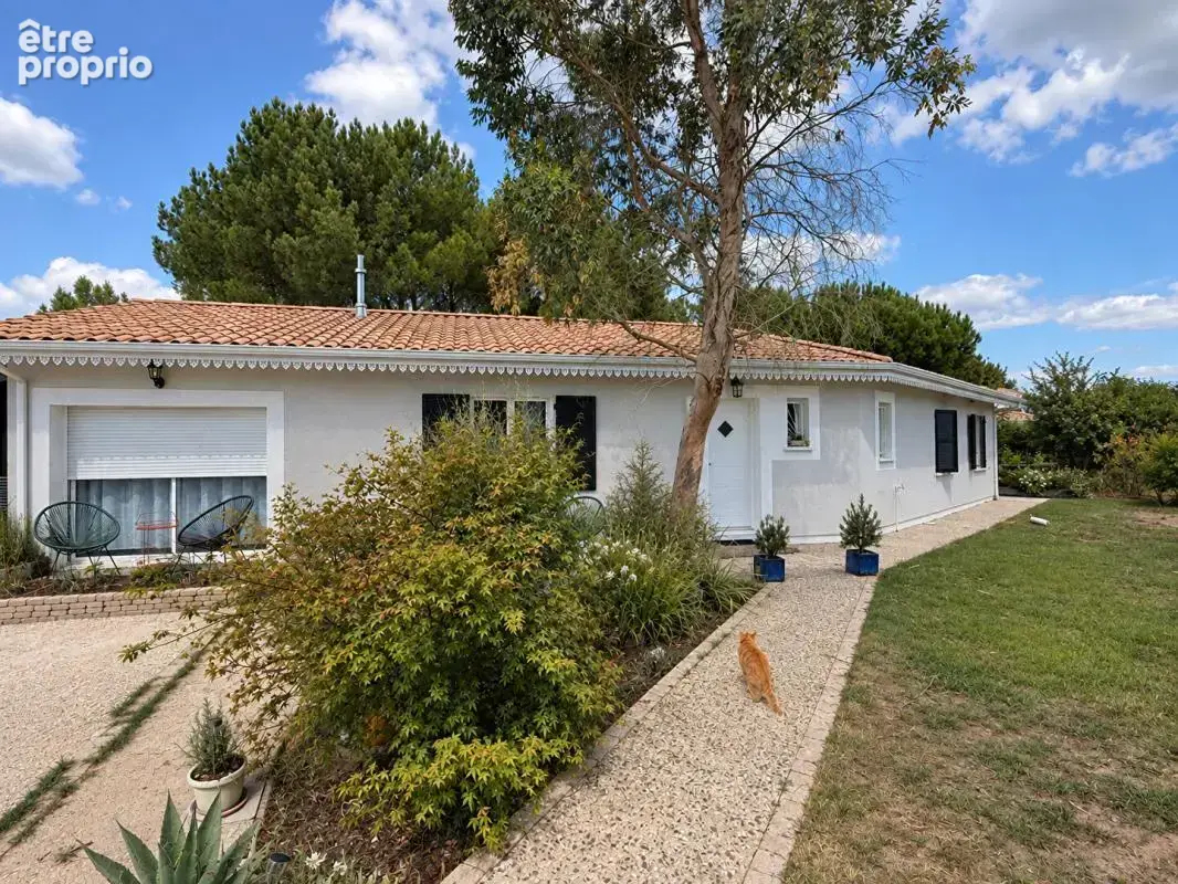 Maison à SALLES