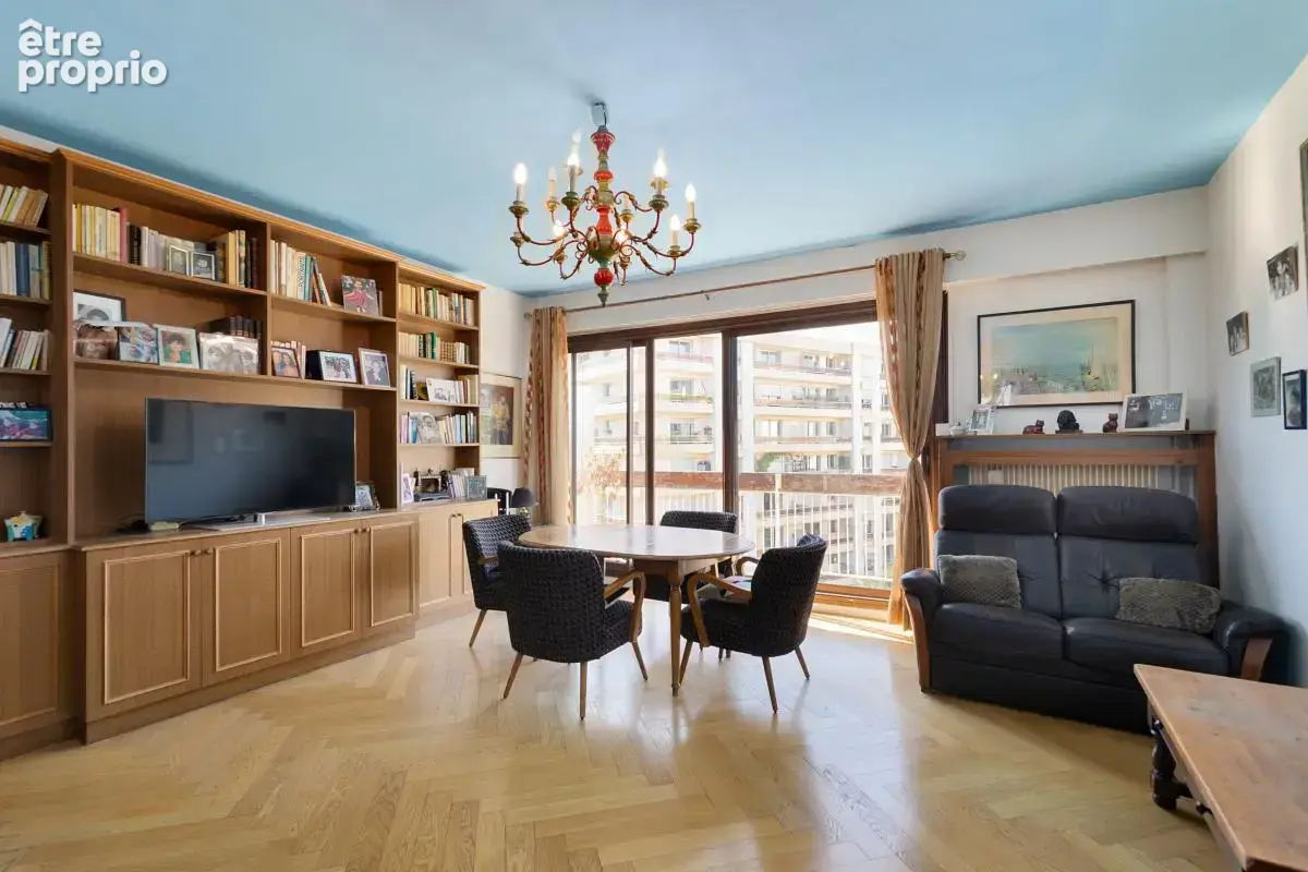 Appartement à PARIS-19E