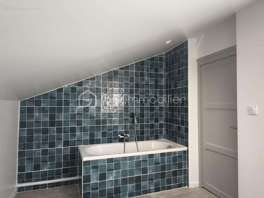 Maison de caractère rénovée — Au cœur d'un des plus beaux villages de France — Jardin plein sud, stationnement privatif - photo 18
