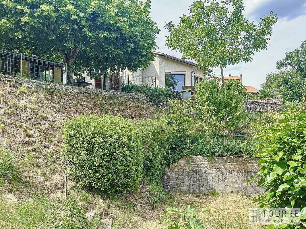 Maison à VALLON-PONT-D&#039;ARC