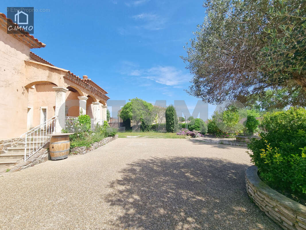 Maison à ESPONDEILHAN