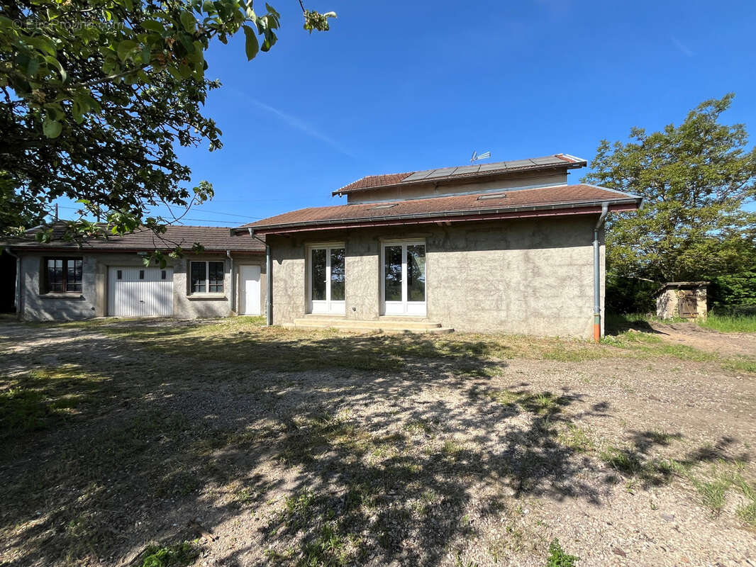 Maison à CUISERY