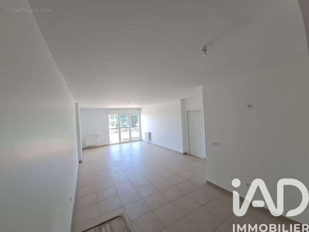 Photo 7 - Appartement à SAINTE-GENEVIEVE-DES-BOIS