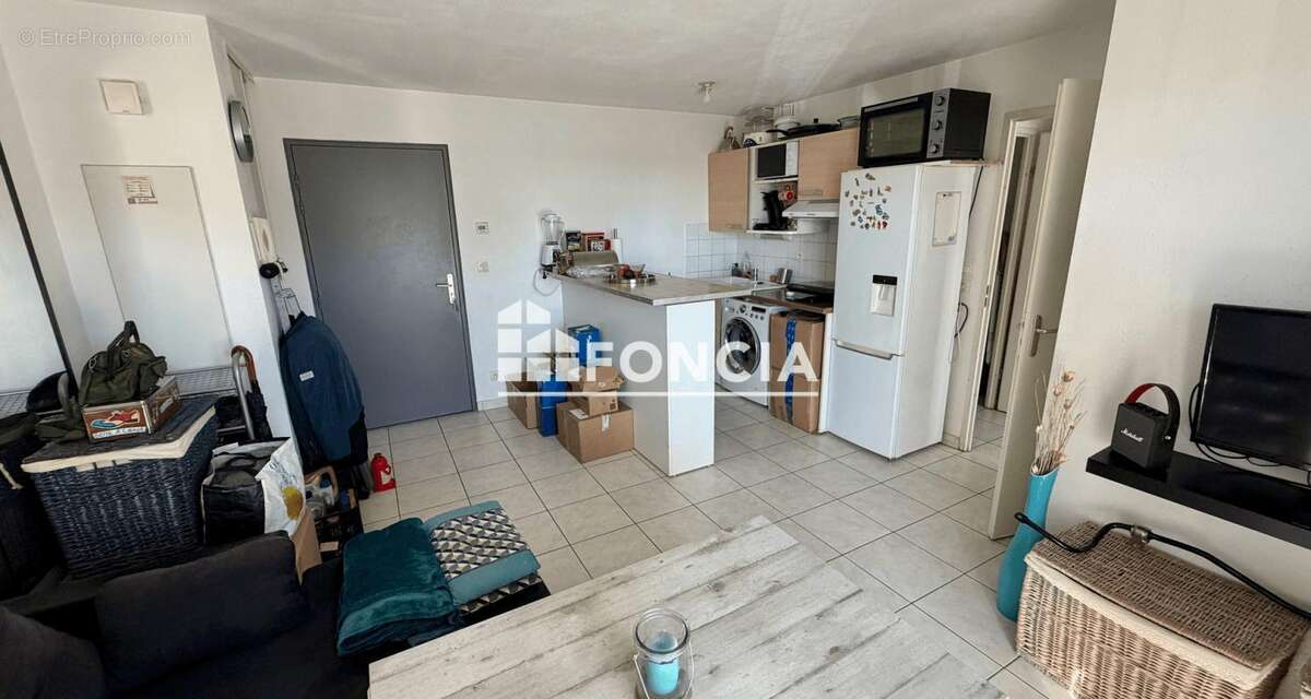 T2 avec terrasse et parking vendu loue pour investissement locatif - photo 2