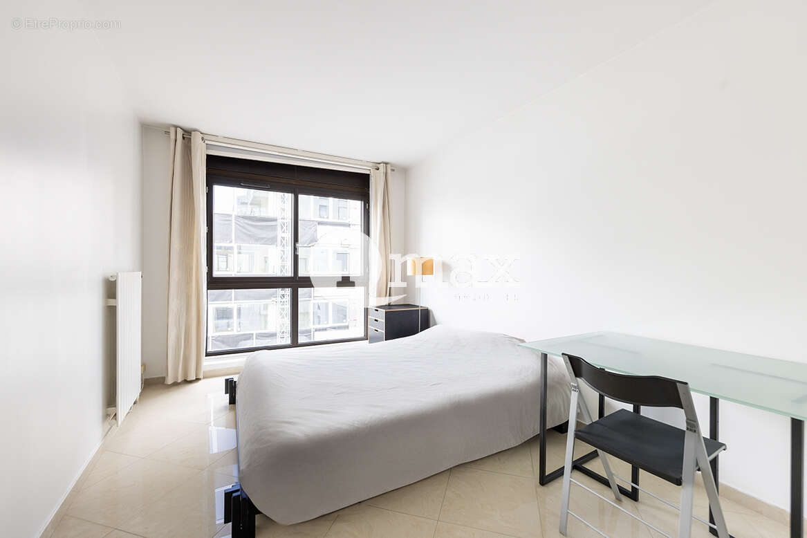 Appartement à LEVALLOIS-PERRET