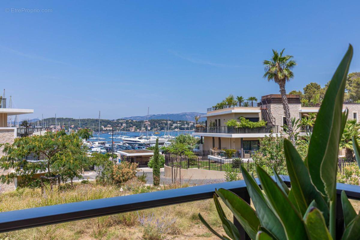 Appartement à SAINT-MANDRIER-SUR-MER