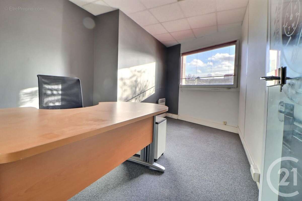 Autre à AULNAY-SOUS-BOIS