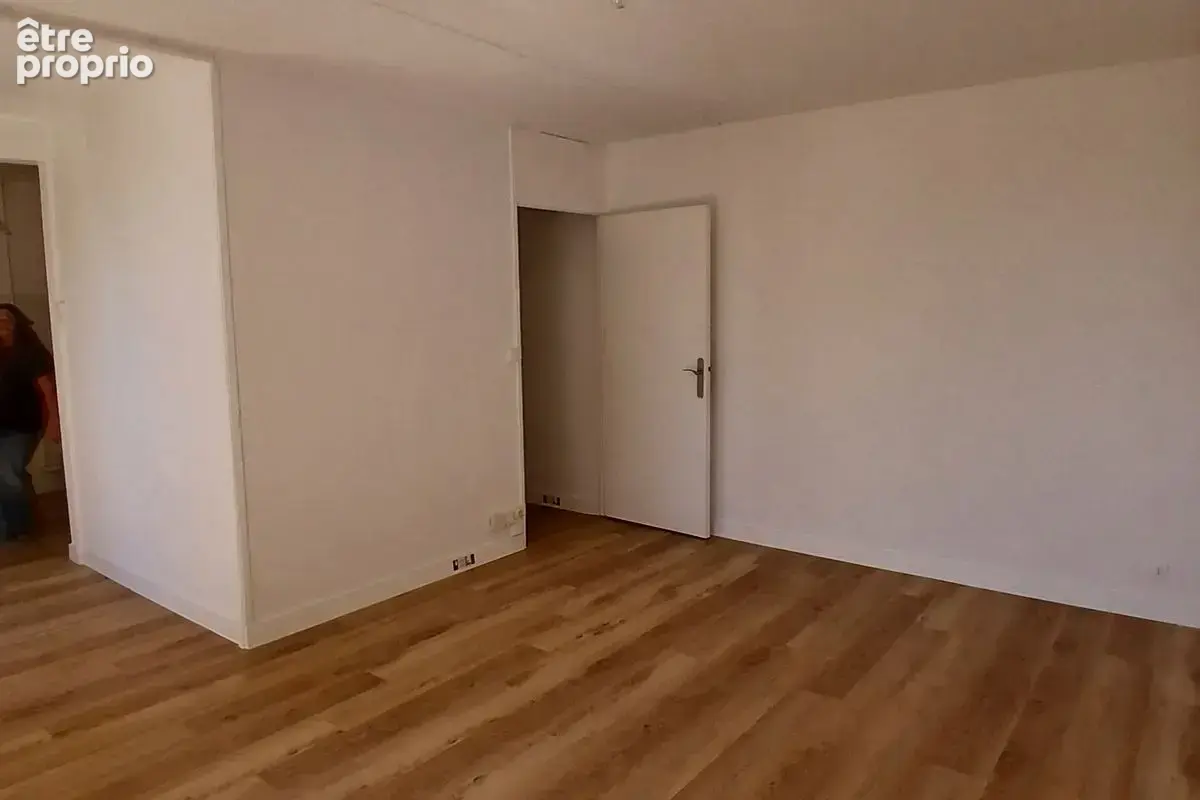 E3032b038l spacieux t3 avec terrasse en 3 eme etage sans ascenseur - photo 7