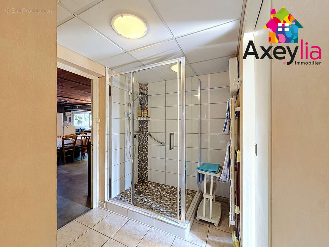 A vendre - feurs - maison individuelle sur sous-sol complet avec garage - photo 13